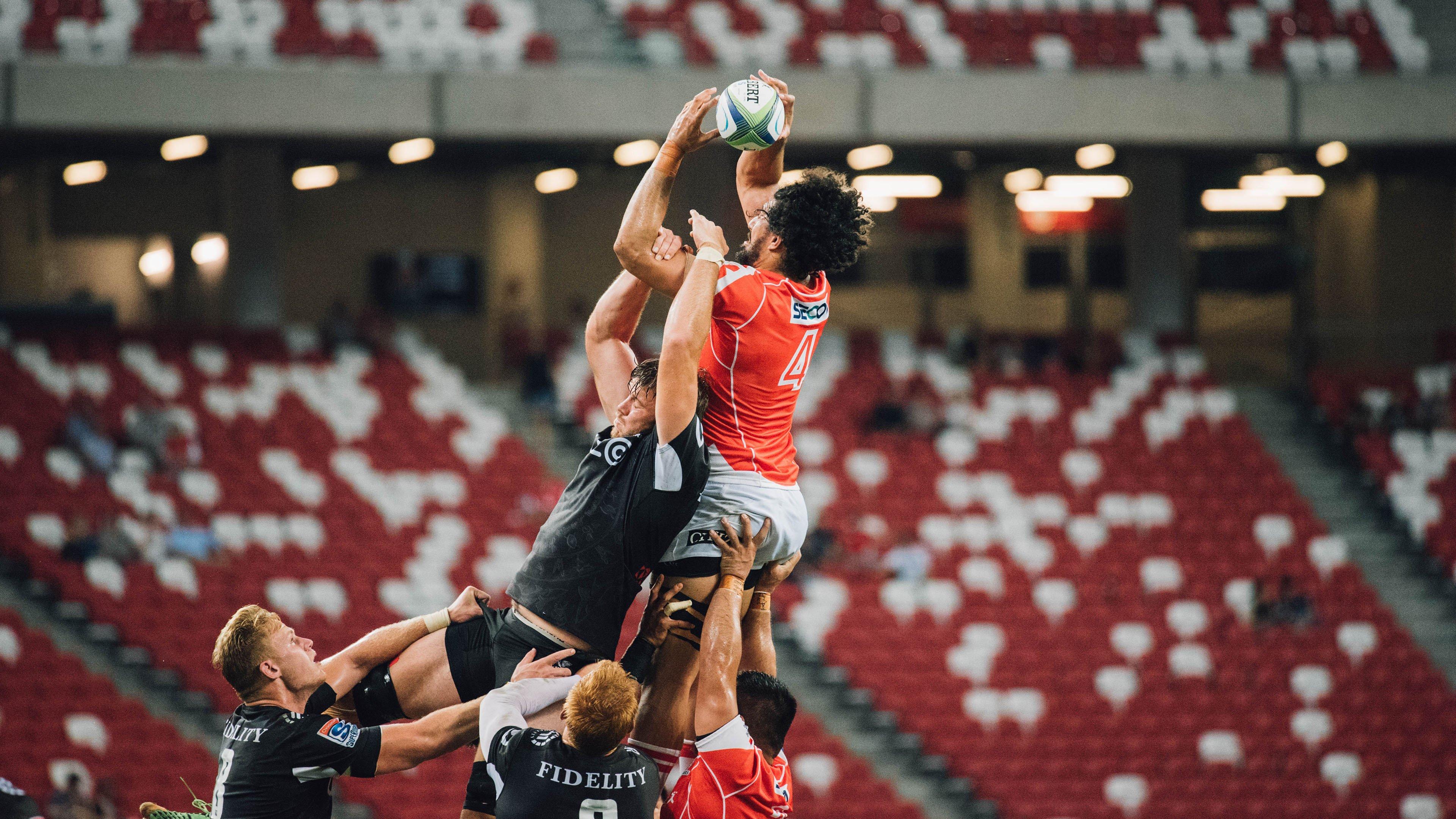 骑士内线支柱莫布里谈米切尔伤情，球队团结一致，期待早日回归