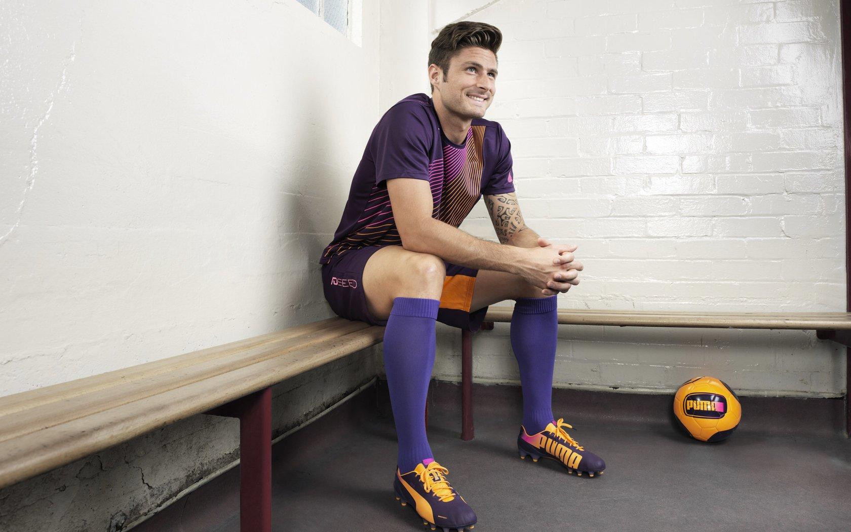 青岛红狮宣布马永康主动辞职,卡斯特罗暂代主教练一职